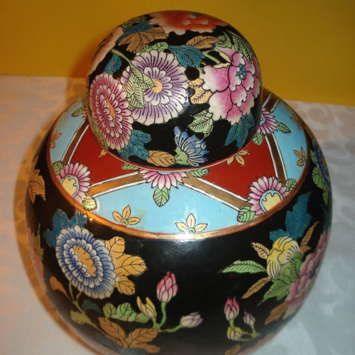 Vintage Chinese vase used