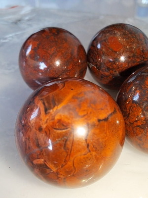ΝΕΑ ΠΑΡΑΛΑΒΉ.  RED JASPER.  ΤΕΜΆΧΙΑ 4 ΔΙΑΜΈΤΡΟΥ 20 ΧΙΛ,  ΚΑΙ ΒΑΡΟΥΣ 97,15 ΓΡΑΜΜΑΡΊΩΝ.