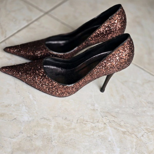 Pumps used in bronze glitter, size 39