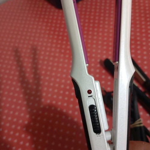 Hair straightener like new, sold together or separately