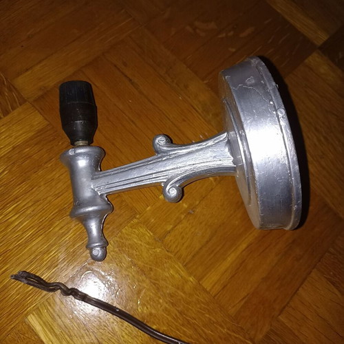 Outdoor lighting set used, includes sockets