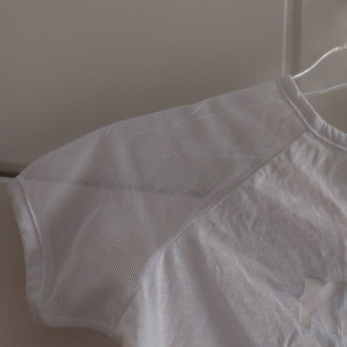 White Gelato T-shirt size 8 like new with tulle sleeves