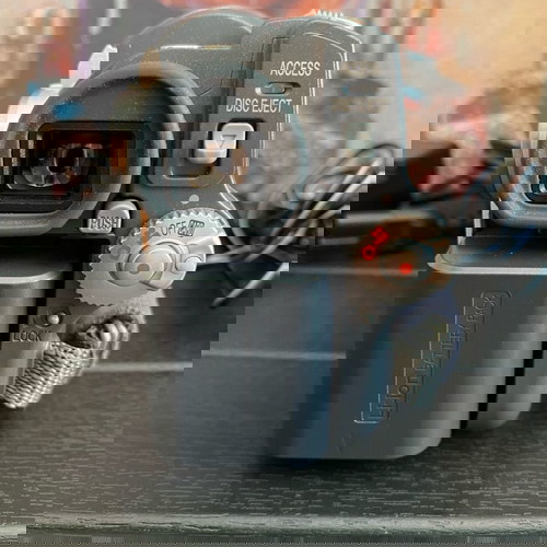 HITACHI DVD КАМЕРА оригинал, произведена в Япония!!!