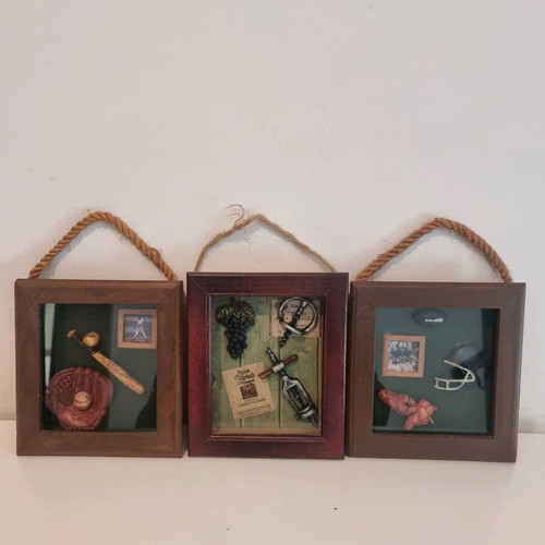 Wooden wall frames with string (3 pieces)