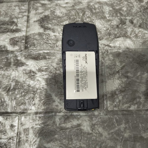 Nokia 6610 mobile phone, gray