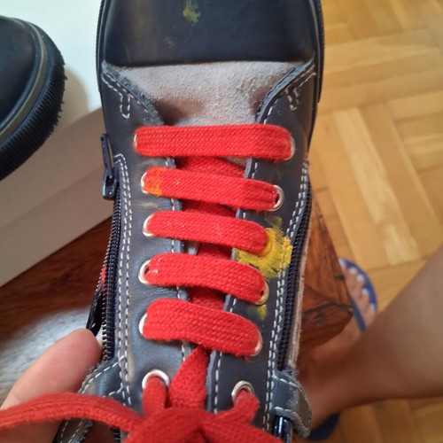 Geox boots size 26 unisex used with leather sole and zipper