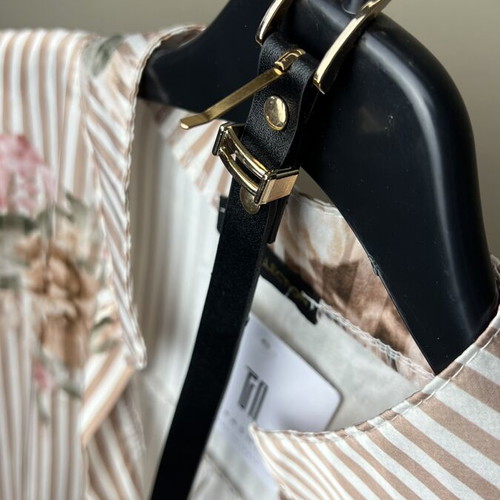 Satin tunic one size, new, airy with floral stripes