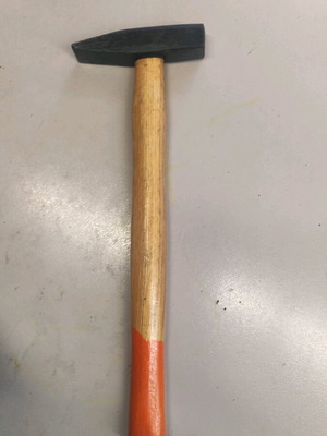 Σφυρί με ξύλινη λαβή 200γρ νέο