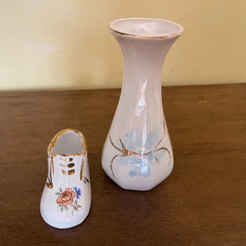 Porcelain antiques used, 2 small prewar pieces