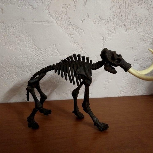 3D DINOSAUR PLASTIC CONSTRUCTION *Mammoth*.