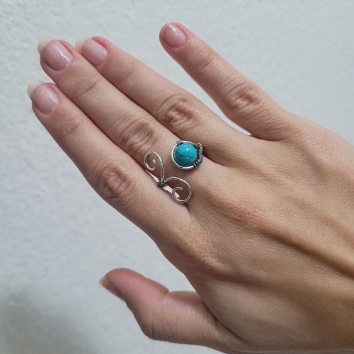 Boho wire ring with turquoise bead handmade, like new