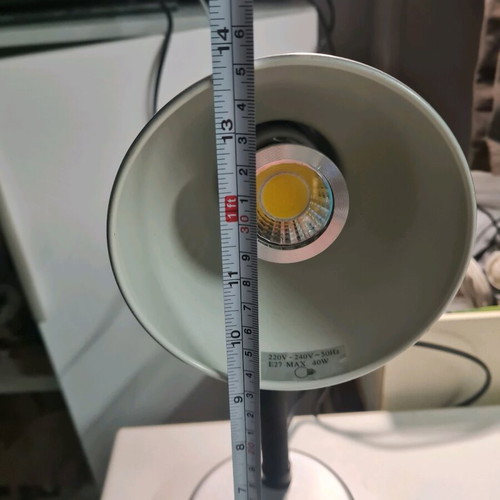 Desk lamp used with flexible arm and switch silver color