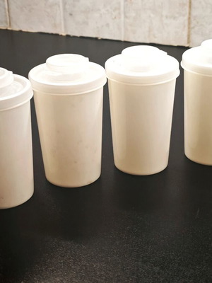 Tupperware vintage σετ 4 τεμαχίων για μπαχαρικά σαν καινούργιο