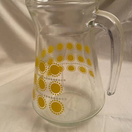 Vintage Arcoroc glass jug with yellow design, like new