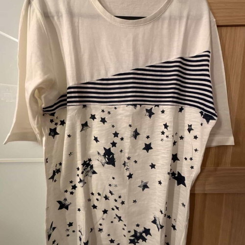 Sleeveless shirt white size M like new