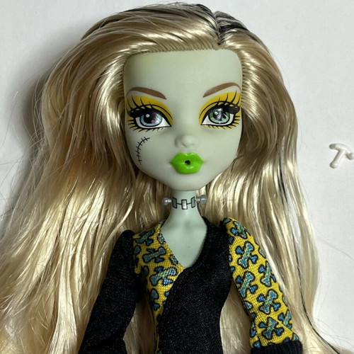 Monster High Frankie Stein Freaky Fusion doll used