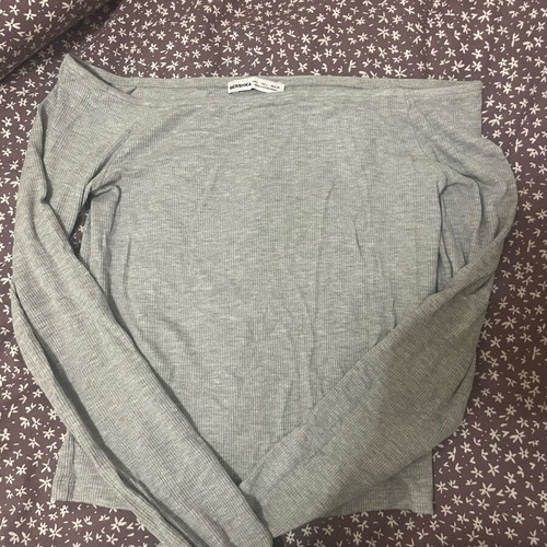 Pull & Bear off-shoulder blouse gray like new, size L