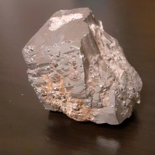 Mineral sample like new, 152 grams, metallic luster