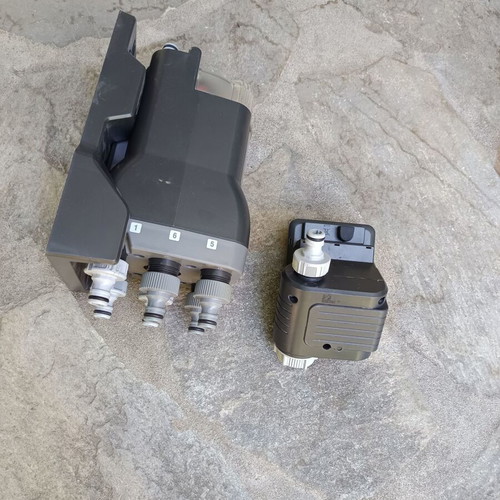 Gardena irrigation distributor and programmer like new