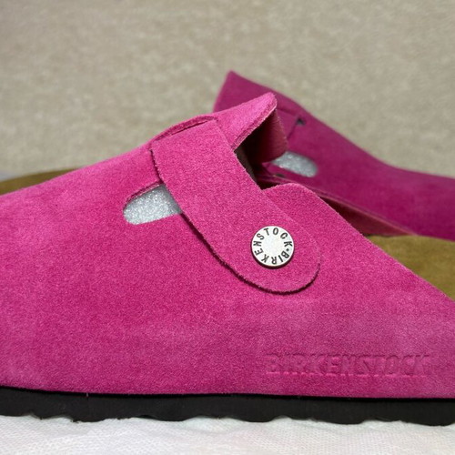 Birkenstock Boston BS Rose Red Suede Clogs brand new, size 38