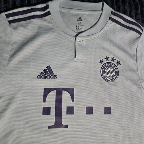 Bayern Munich Away 2018/19 jersey like new, authentic Adidas