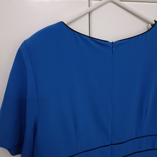 Formal dress knee-length like new, comfortable large to xlarge