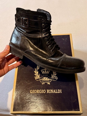 Μποτάκια Giorgio Rinaldi μεταχειρισμένα, μαύρα, νούμερο 44