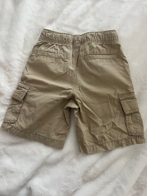 GAP cargo shorts size 4