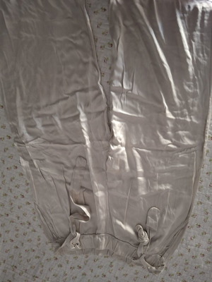 Satin pants like new, semi-fitted, shiny fabric