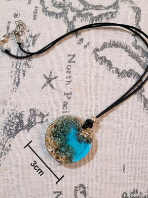 Resin necklace with real sand like new, handmade