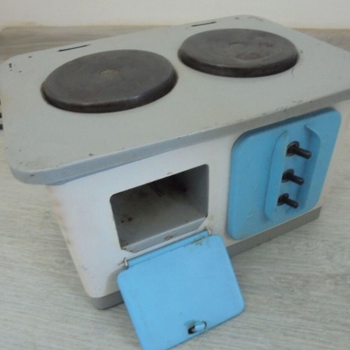 VEB Metallspielwaren Zöblitz vintage electric toy stove, DDR