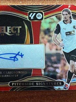 2024-25 Select La Liga Yarek Gasiorowski PS-YG Pitchside Sigs Auto new