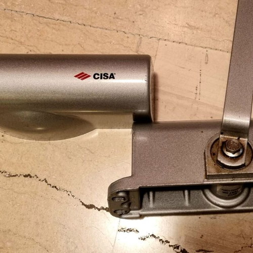 CISA door closing and return mechanism like new