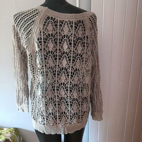 Mesh blouse size M like new