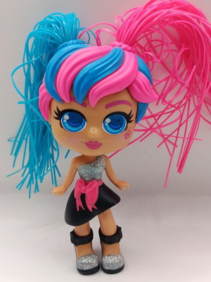 Fashionista Curli Girls Doll Charli the Pop Star doll like new