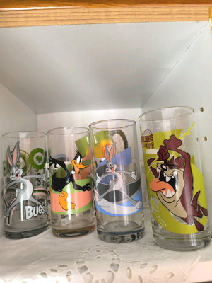 Vintage water glasses set of 4 90s like new