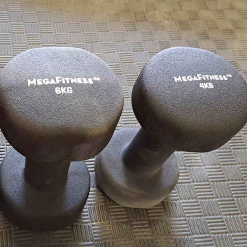 Dumbbells like new, pack of 2, 4kg and 6kg