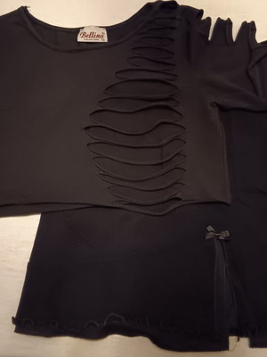 Cropped ripped top Bellino and beautiful mini Obsession like new
