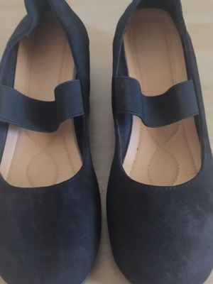 Black platform shoes with elastic strap, size 38, 3cm heel
