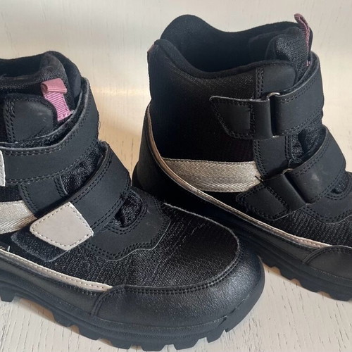 H&M kids snow boots like new, size 34, waterproof