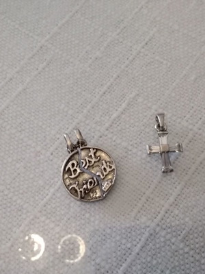 Silver 925 pendants new, set of two without chain