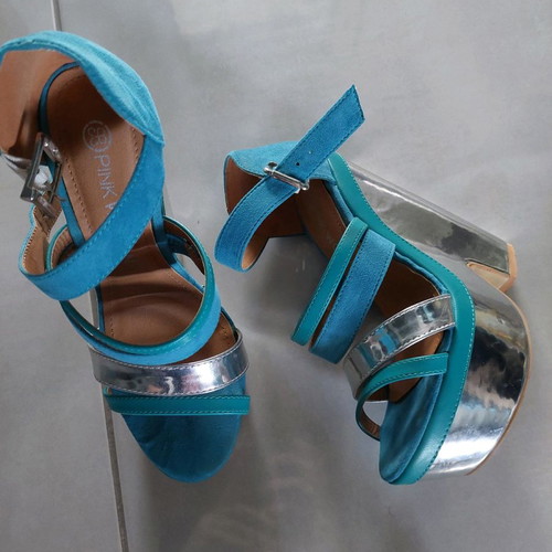 Pink Woman sandals used with blue and silver straps, size 37