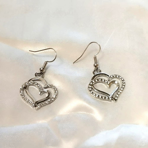 Heart necklace and earrings set with sparkling zircon, silver color, new