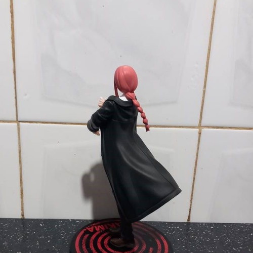 Makima figure Chainsaw Man anime like new