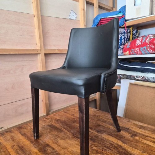 Mexil leather chairs set of 4 like new, black with wooden legs