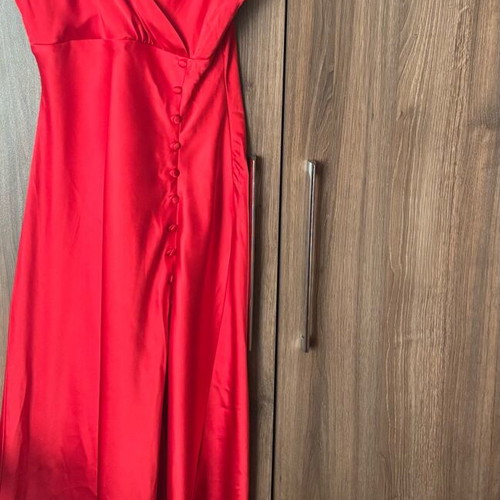 Zara dress red like new, satin texture size S