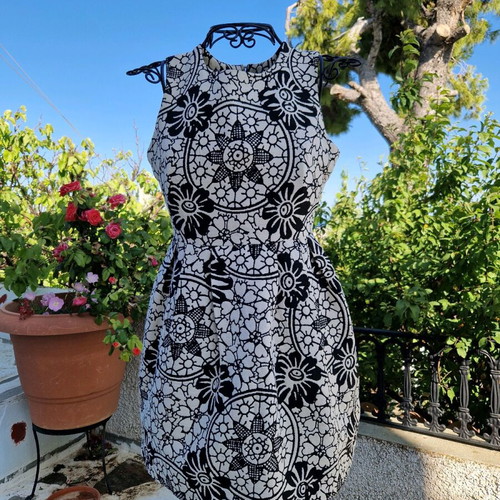 Floral sleeveless dress XS new, Blue Vanilla