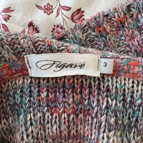 Figaro knitted cardigan like new, multicolor