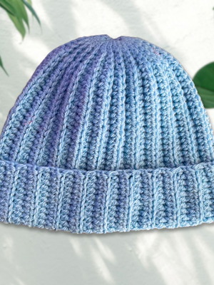 Woolen crochet beanie blue new, lightweight