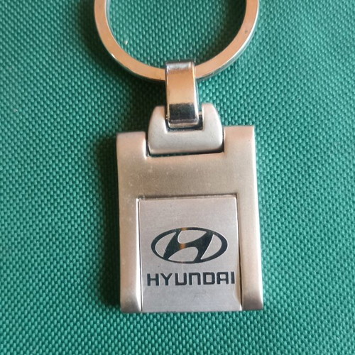 Vintage Hyundai metallic keychain, New Old Stock (NOS), 33g curved design